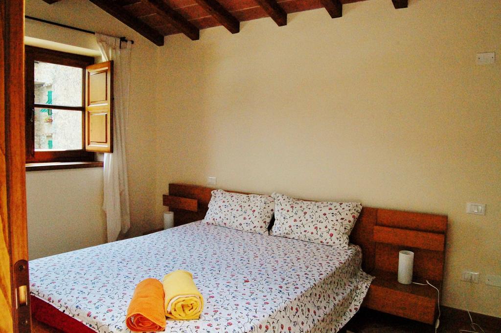 Villa Casa Webb Bagni di Lucca Habitación foto
