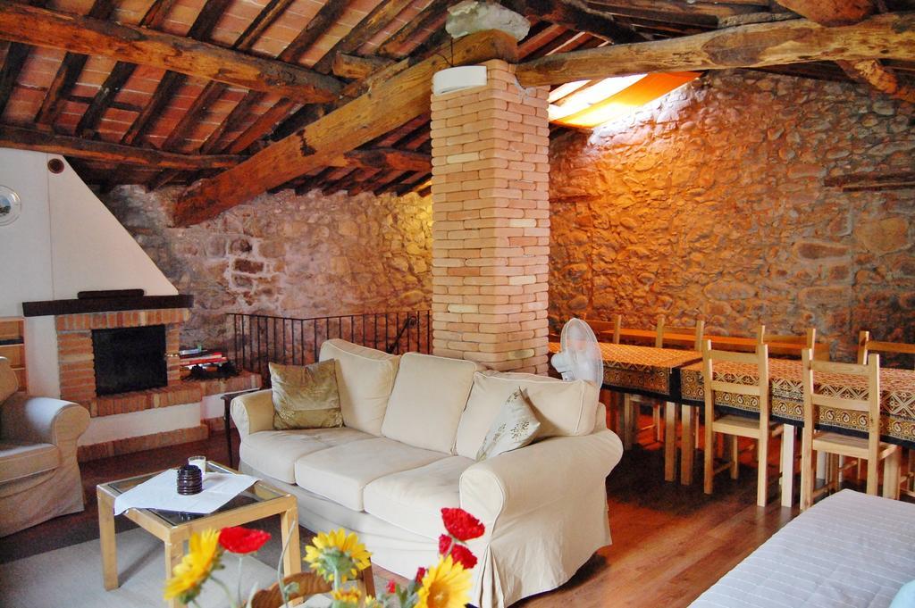 Villa Casa Webb Bagni di Lucca Habitación foto